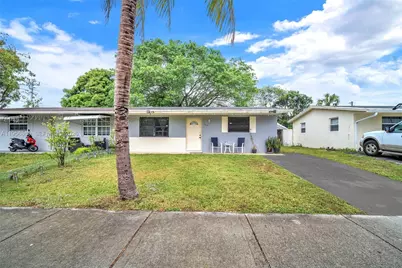 7021 SW 19th Pl, North Lauderdale, FL 33068 - Photo 17