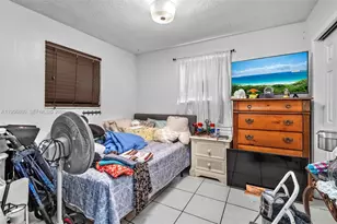 7021 SW 19th Pl, North Lauderdale, FL 33068 - Photo 31