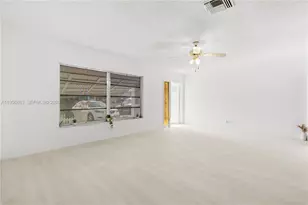 5706 NW 81st Ave, Tamarac, FL 33321 - Photo 5