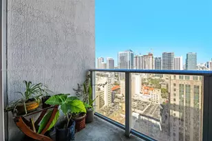 151 SE 1st St, Miami, FL 33131 - Photo 11