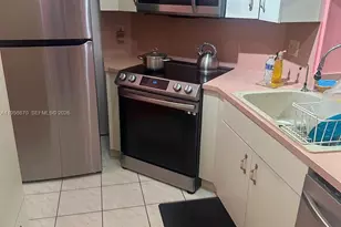 855 NE 209th St, Miami, FL 33179 - Photo 5