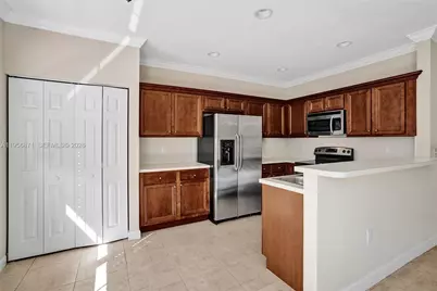 1042 NE 207th Ter, Miami, FL 33179 - Photo 15