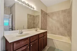 1042 NE 207th Terrace, Miami, FL 33179 - Photo 33