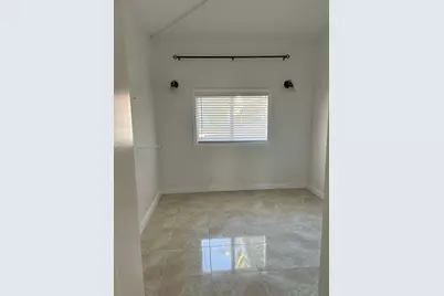 9208 Byron Ave, Surfside, FL 33154 - Photo 9