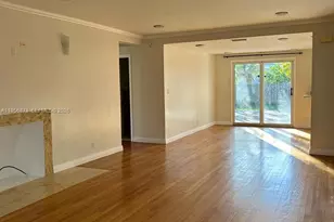 9208 Byron Ave, Surfside, FL 33154 - Photo 7