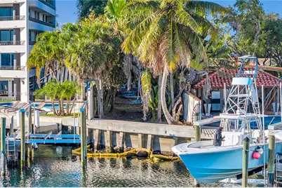 3535 W Glencoe St, Miami, FL 33133 - Photo 39