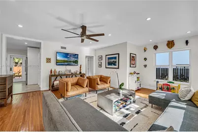 3535 W Glencoe St, Miami, FL 33133 - Photo 5