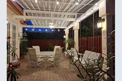 10564 NW 57th St, Doral, FL 33178 - Photo 35