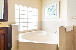 10564 NW 57th St, Doral, FL 33178 - Photo 27