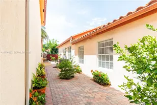 10564 NW 57th St, Doral, FL 33178 - Photo 53