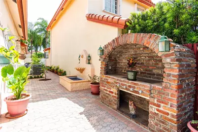 10564 NW 57th St, Doral, FL 33178 - Photo 43