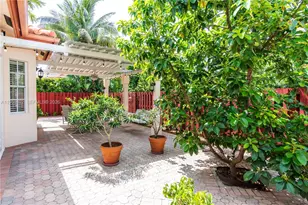 10564 NW 57th St, Doral, FL 33178 - Photo 33