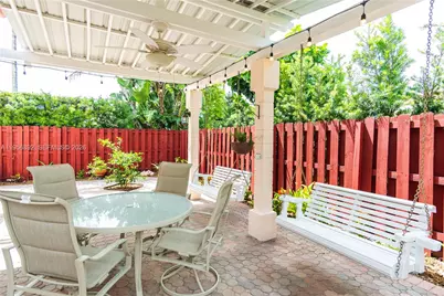 10564 NW 57th St, Doral, FL 33178 - Photo 37