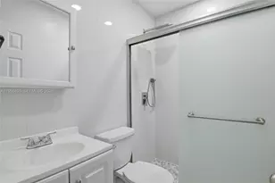 3380 NW 14th St, Miami, FL 33125 - Photo 5