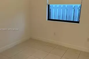 9952 NW 10th St, Miami, FL 33172 - Photo 13