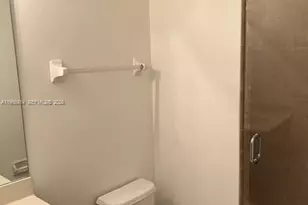 9952 NW 10th St, Miami, FL 33172 - Photo 15