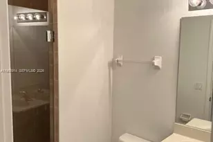 9952 NW 10th St, Miami, FL 33172 - Photo 21