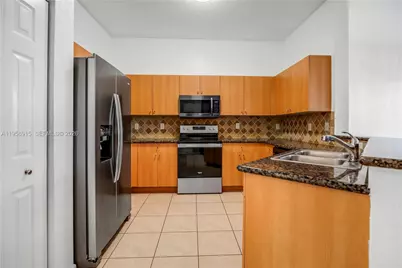 12409 SW 42nd St, Miramar, FL 33027 - Photo 5