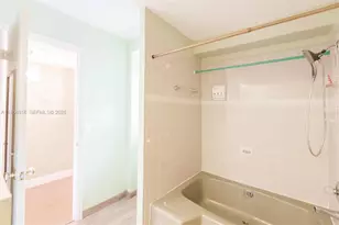 1900 W 54th St, Hialeah, FL 33012 - Photo 9