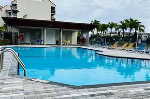 10211 Fontainebleau Blvd, Miami, FL 33172 - Photo 19