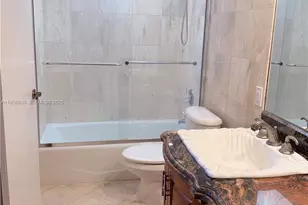 4000 NE 168th St, North Miami Beach, FL 33160 - Photo 13