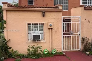 4250 W 11th Ln, Hialeah, FL 33012 - Photo 31