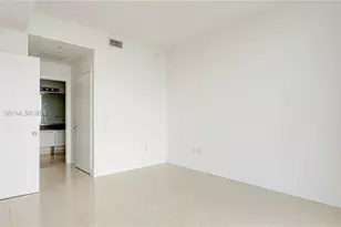 90 SW 3rd St, Miami, FL 33130 - Photo 9