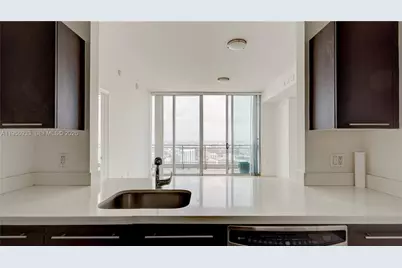 90 SW 3rd St #PH-10, Miami, FL 33130 - Photo 23