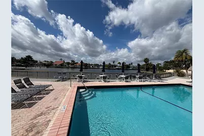 2001 Atlantic Shores Blvd #409, Hallandale Beach, FL 33009 - Photo 21