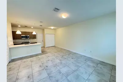 4802 NW 83rd Path #., Doral, FL 33166 - Photo 3
