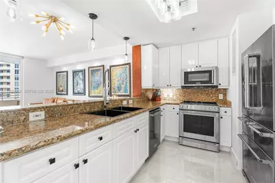 808 Brickell Key Dr #3007, Miami, FL 33131 - Photo 7