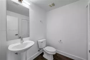 888 Biscayne Blvd, Miami, FL 33132 - Photo 11