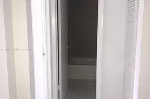 1251 NE 108th St, Miami, FL 33161 - Photo 21