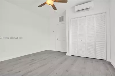 600 NW 25th Ct, Miami, FL 33125 - Photo 3