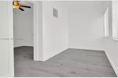 600 NW 25th Ct, Miami, FL 33125 - Photo 5