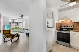 8861 Sunrise Lakes Blvd, Sunrise, FL 33322 - Photo 13