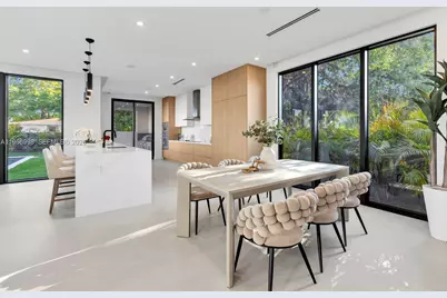 3200 Thomas Ave, Miami, FL 33133 - Photo 15