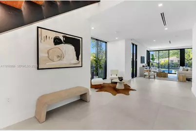 3200 Thomas Ave, Miami, FL 33133 - Photo 19