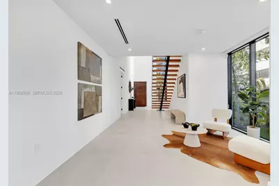 3200 Thomas Ave, Miami, FL 33133 - Photo 21