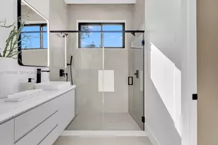 3200 Thomas Ave, Miami, FL 33133 - Photo 37