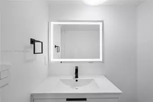 4101 Pine Tree Dr, Miami Beach, FL 33140 - Photo 7