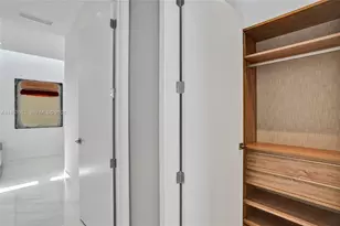 3750 Yacht Club Dr, Aventura, FL 33180 - Photo 21