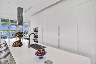 3750 Yacht Club Dr #TH1, Aventura, FL 33180 - Photo 11