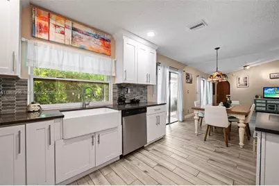 10873 NW 10th Pl, Coral Springs, FL 33071 - Photo 1