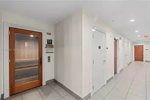 3000 S Ocean Dr, Hollywood, FL 33019 - Photo 23