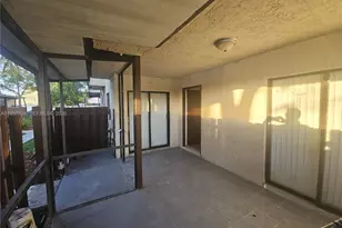 253 San Remo Blvd, North Lauderdale, FL 33068 - Photo 9