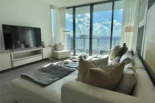 88 SW 7th St, Miami, FL 33131 - Photo 9