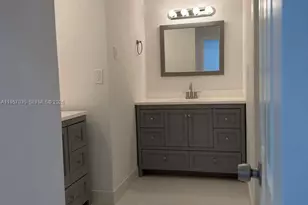 9719 N New River Canal Rd, Plantation, FL 33324 - Photo 21