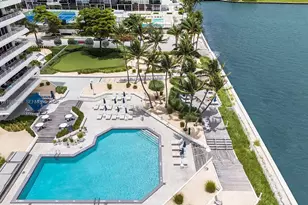 555 NE 34th St, Miami, FL 33137 - Photo 3