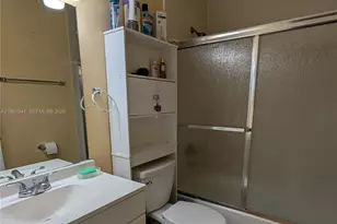 6205 Kendale Lakes Circle, Miami, FL 33183 - Photo 13